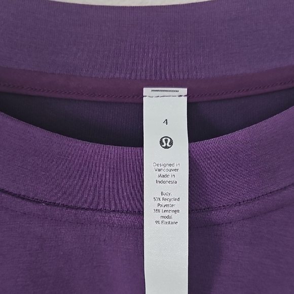 Softstreme Perfectly Oversized Cropped Crew - Dramatic Magenta - Picture 2 of 5